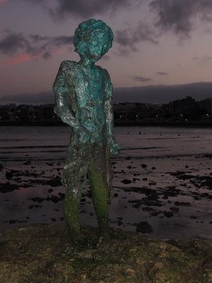 Arinaga Man - this statue is right in front of the apartment for rent in Gran Canaria
