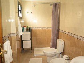 Bathroom of beach flat to let Gran Canaria
