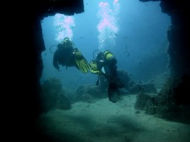 Cave dive in La Reserva Marina del Cabrón, Gran Canaria