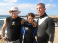 15 year old Alicia completed her 100th dive while on a weeks diving holiday here in Gran Canaria with her Father! Ed and her Father are seen congratulating her.