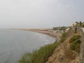 You can walk through the Maspalomas Dunes to Playa del Ingles